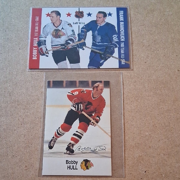 Esso Other - Bobby Hull Hockey Card Lot with Chicago Blackhawks Artwork